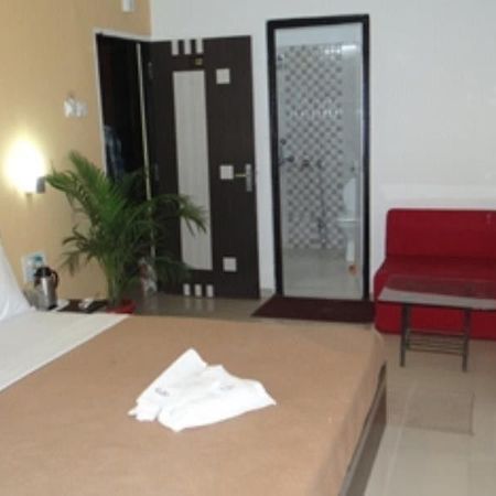 Linear Inn Indore Exterior foto